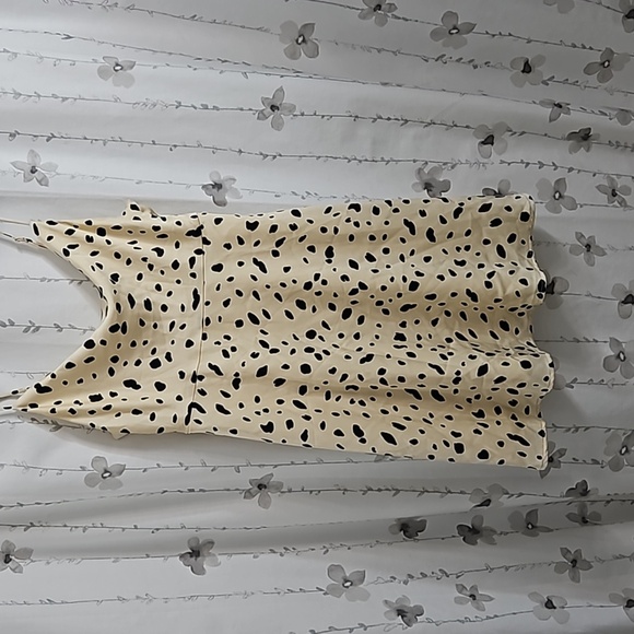 ASTR THE LABEL COWL NECK MINIDRESS ANIMAL PRINT MEDIUM - Picture 2 of 9